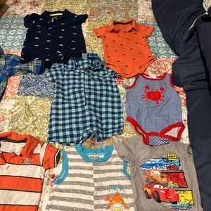 Lot of 12 infant boys 9 month body suits &shirts various brands mostly Carters